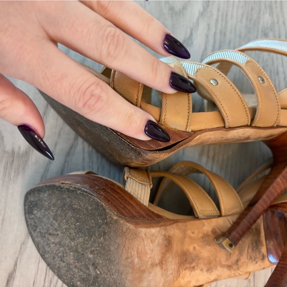 Stuart Weitzman Tan & Silver Mesh Ankle Strap Strappy 4.5” Heel Size 7.5 - Picture 9 of 10